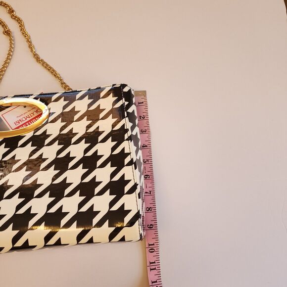 EY Boutique Handbag Womens Black White Have Some Houndstooth Gold Chain Handles - Picture 3 of 8